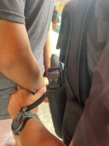 Polícia diz que prendeu professor por estuprar alunas em sala de aula no AM